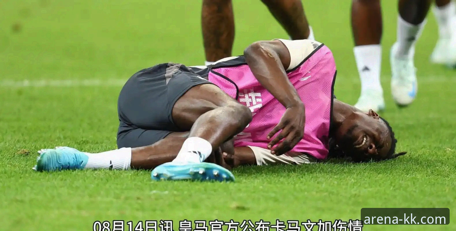 西班牙vs沙特4-0大胜对比佛得角0-0闷平：KK体育社区用户热议的“破荒之战”与“调整奇迹”